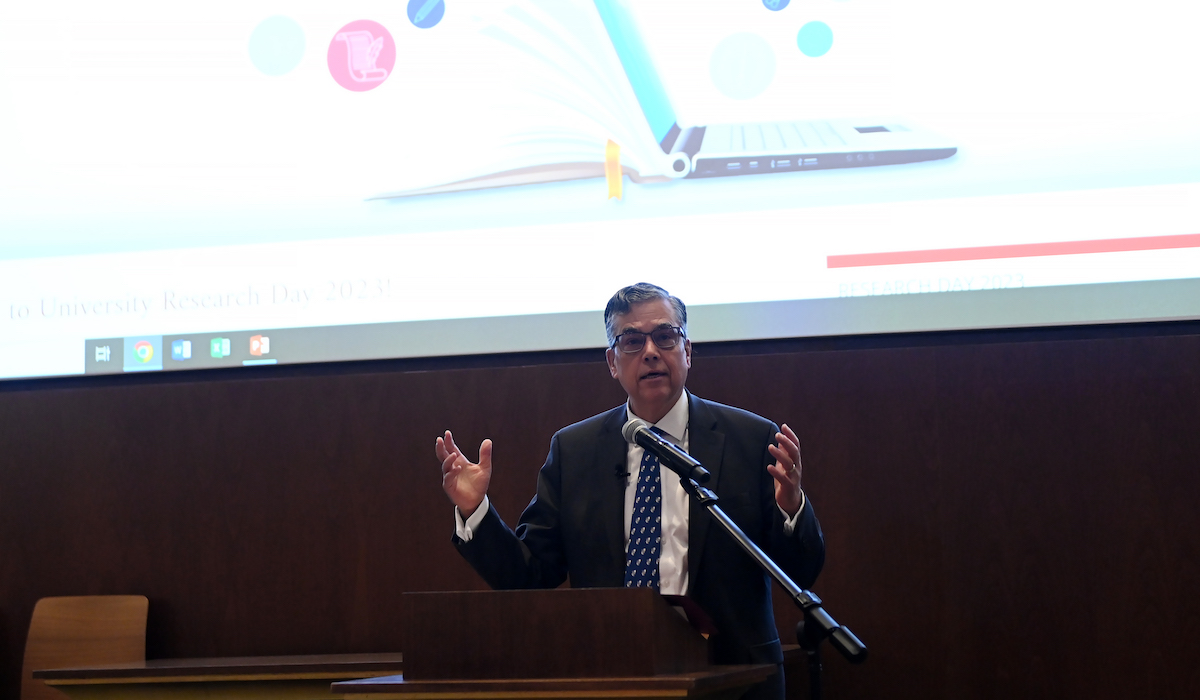 President Kilpatrick gives a speech at Research Day