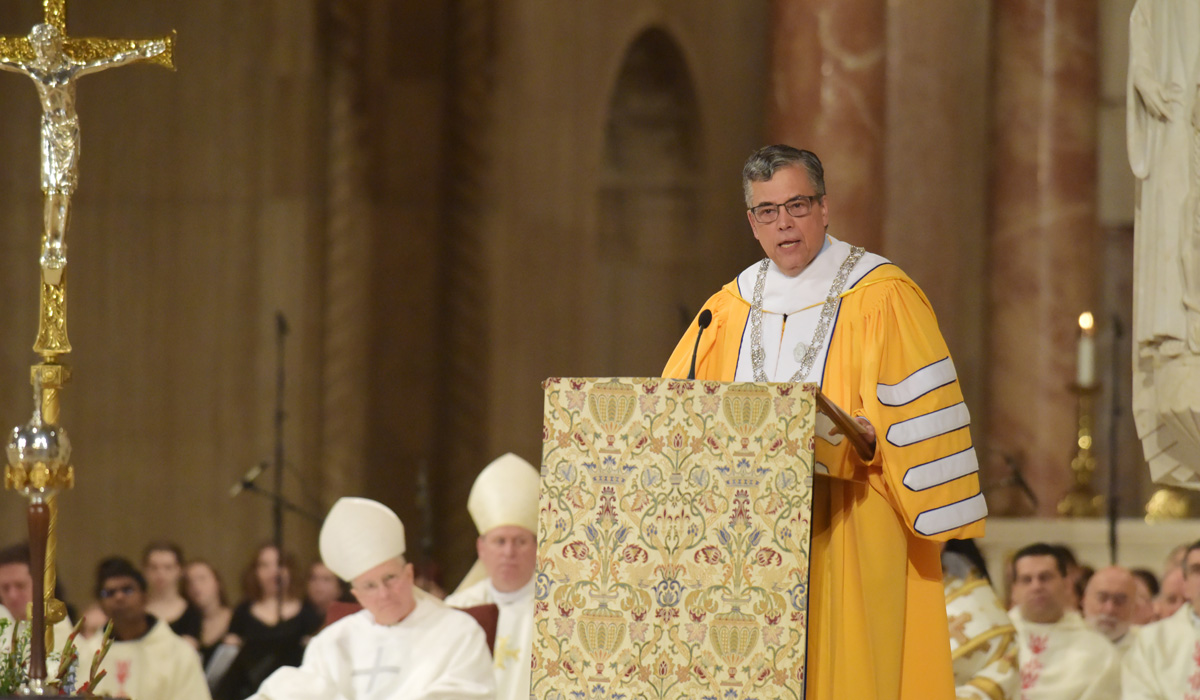 President Kilpatrick speaking during his installation